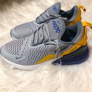 Like new Nike Air Max shoes